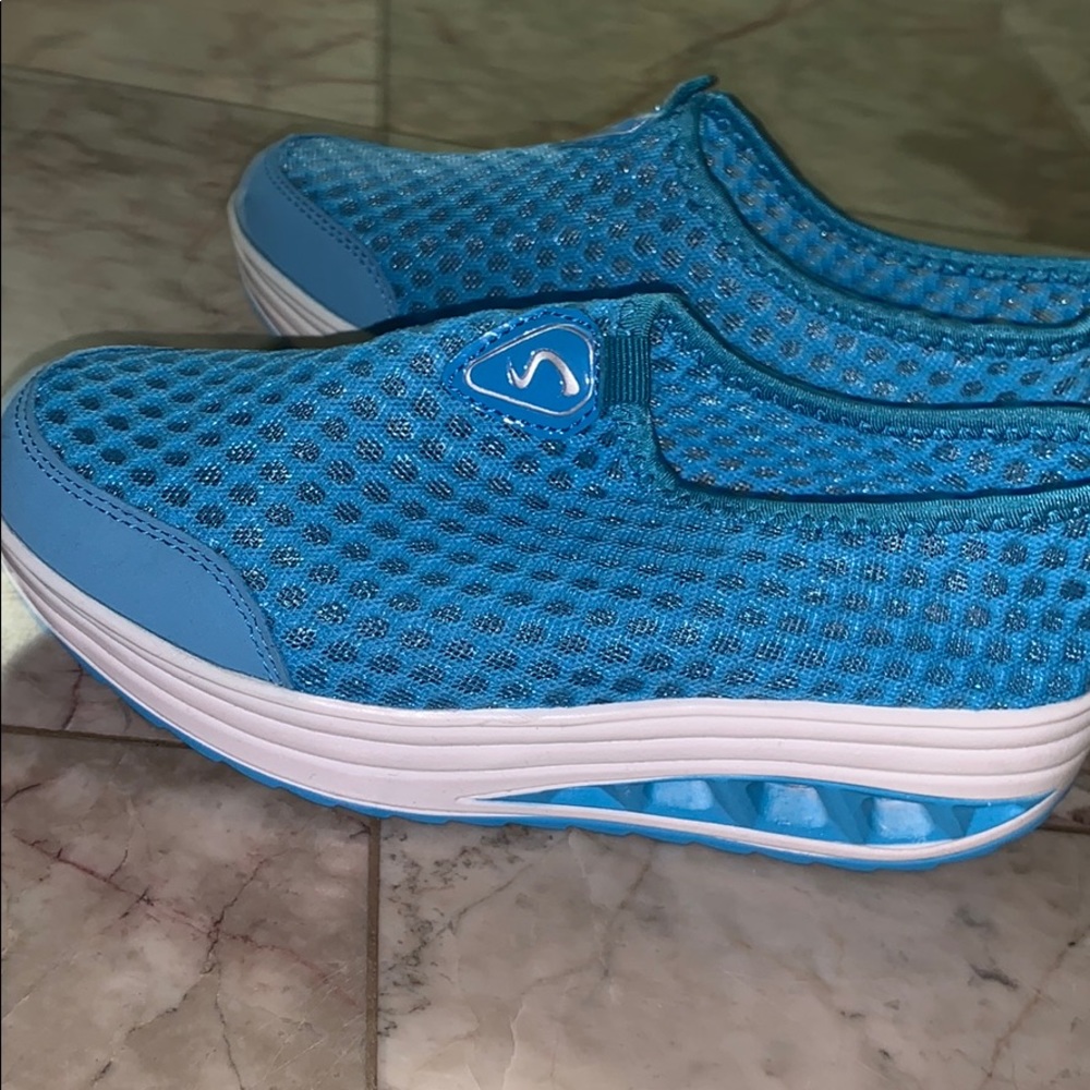 Athletic Shoe Wear